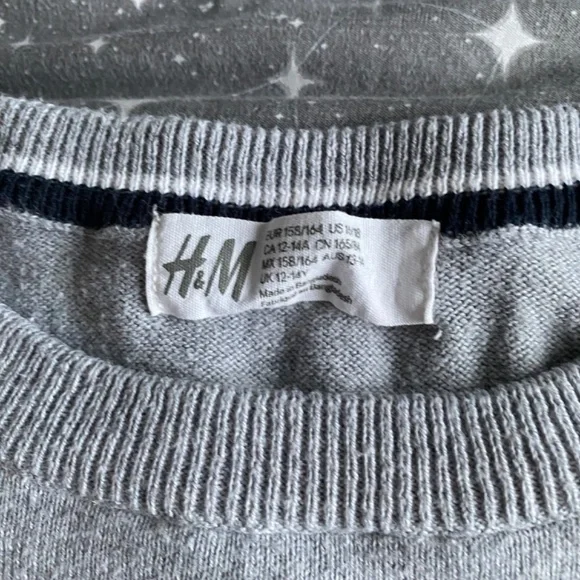 H&M Gray Sweater - Picture 3 of 4